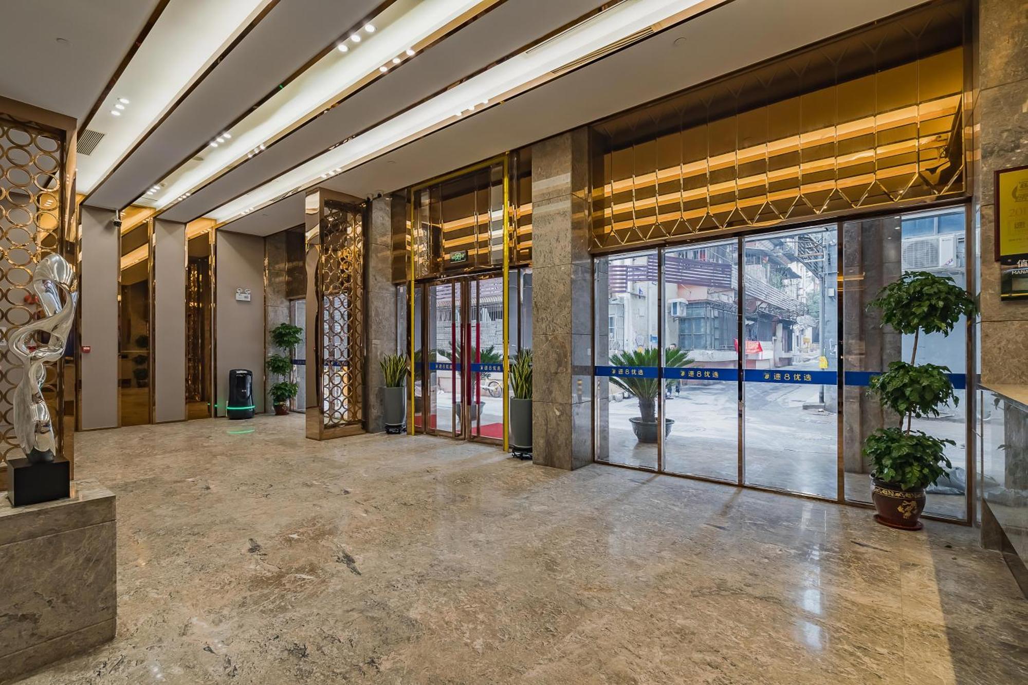 Super 8 Hotel Select Guangzhou Railway Station Xicun Subway Station מראה חיצוני תמונה