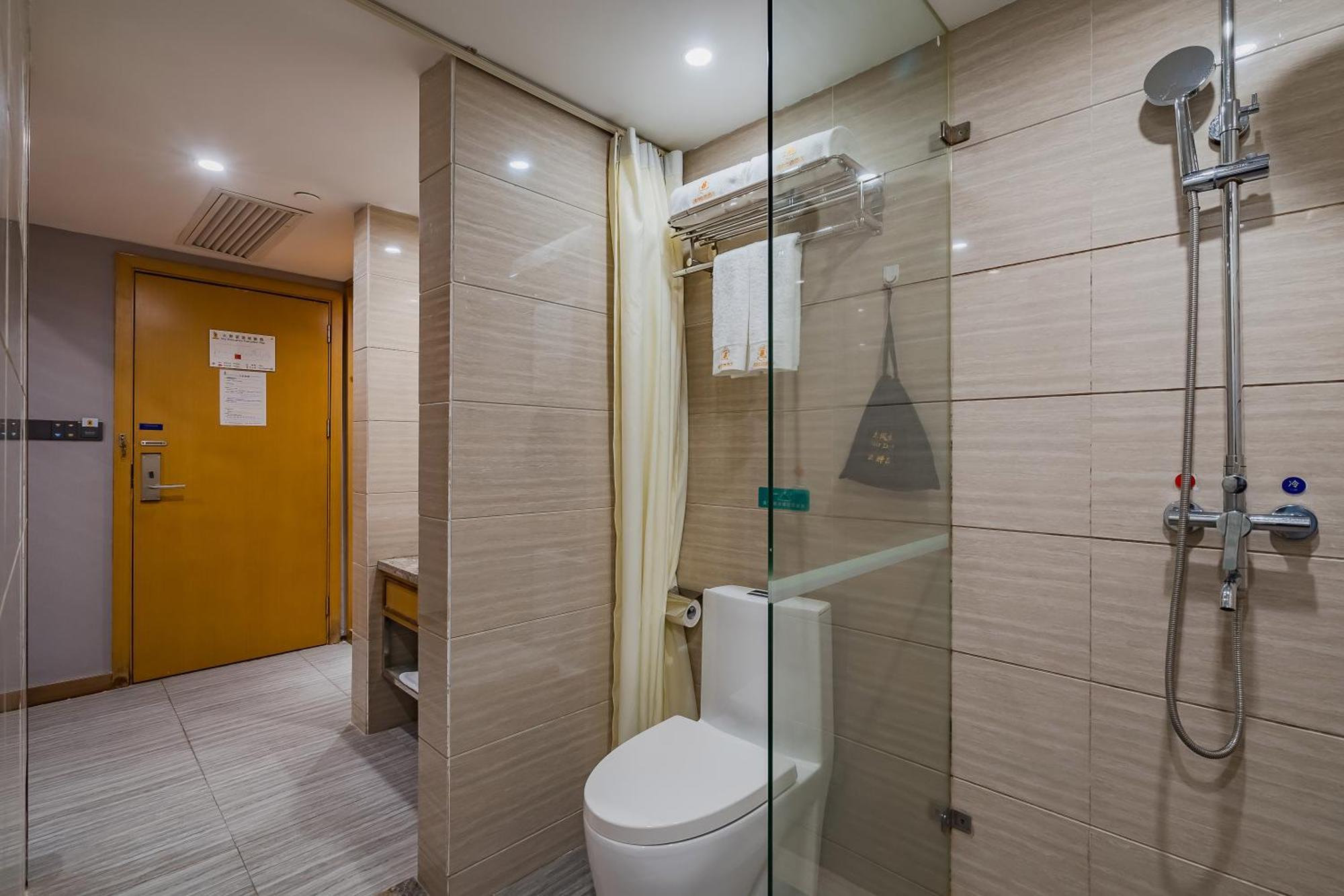 Super 8 Hotel Select Guangzhou Railway Station Xicun Subway Station מראה חיצוני תמונה